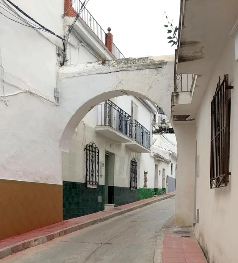 ARCO DE ARRABAL VÉLEZ